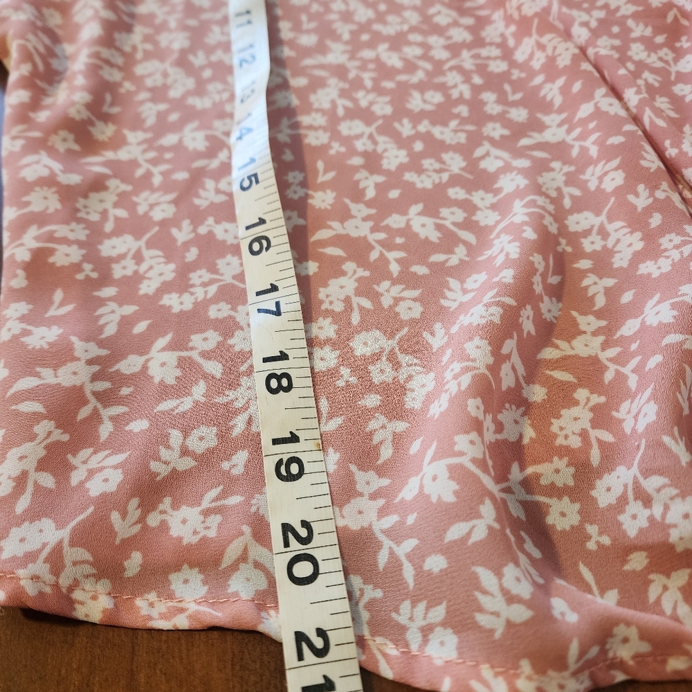Sienna Sky Pink Flora V- Neck Bell Sleeve Waist Tie Flowy Women's Top Size M - Picture 8 of 8